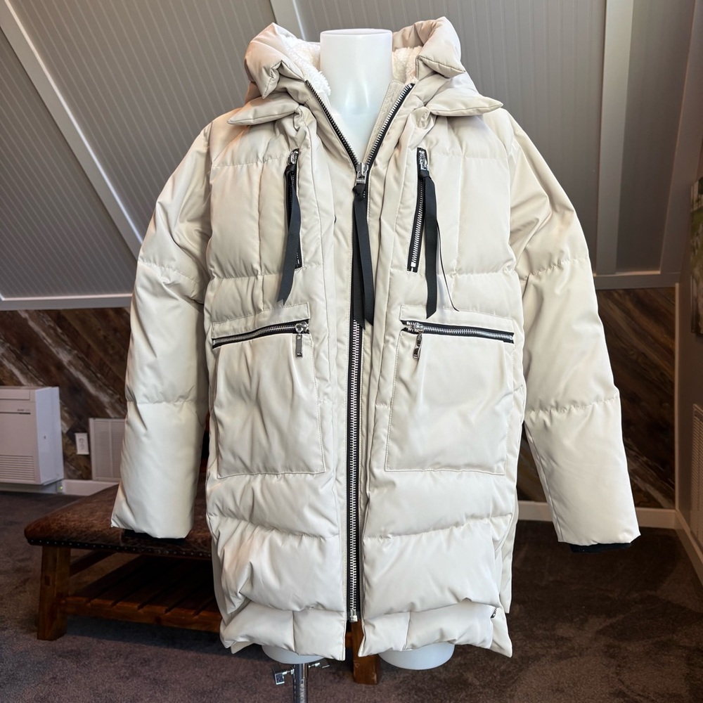 Orolay 092 Universe® Women's Thickened Down Jacket in Beige